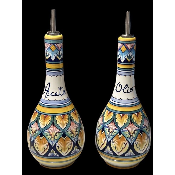 Gialletti Giulio Deruta Other - Gialletti Giulio Deruta Italian Dec A Mano Olive Oil Vinegar Bottle Set 1146/25